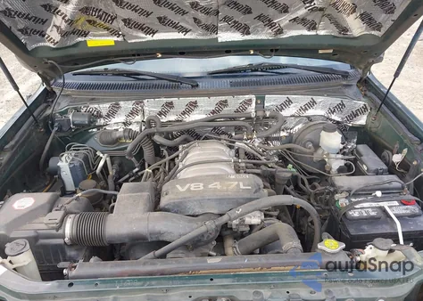 2002 Toyota Sequoia Limited V8 из США, поврежденный, VIN 5TDBT48A52S115956